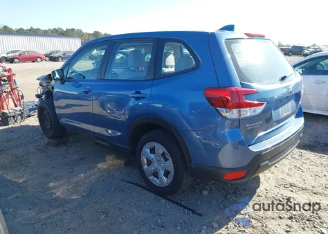 2022 Subaru Forester z USA, uszkodzony, nr VIN JF2SKAAC7NH508008